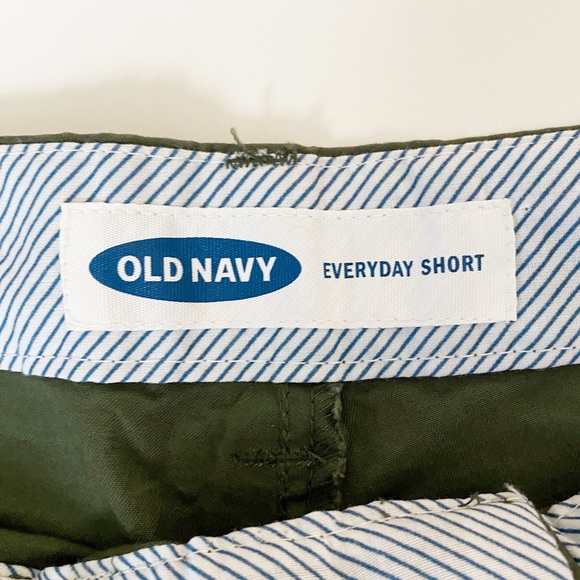 Old Navy Chino Shorts Green 10 - Picture 3 of 5